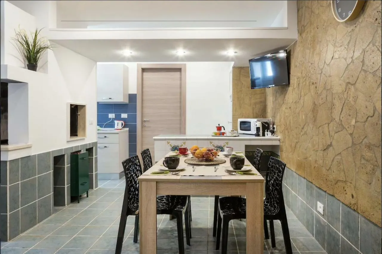Beach Home Agnone Bagni Italia
