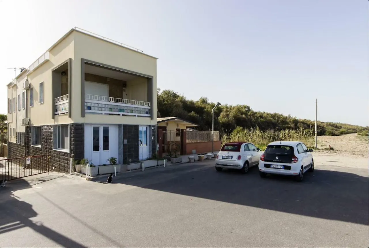 Beach Home Agnone Bagni Italia