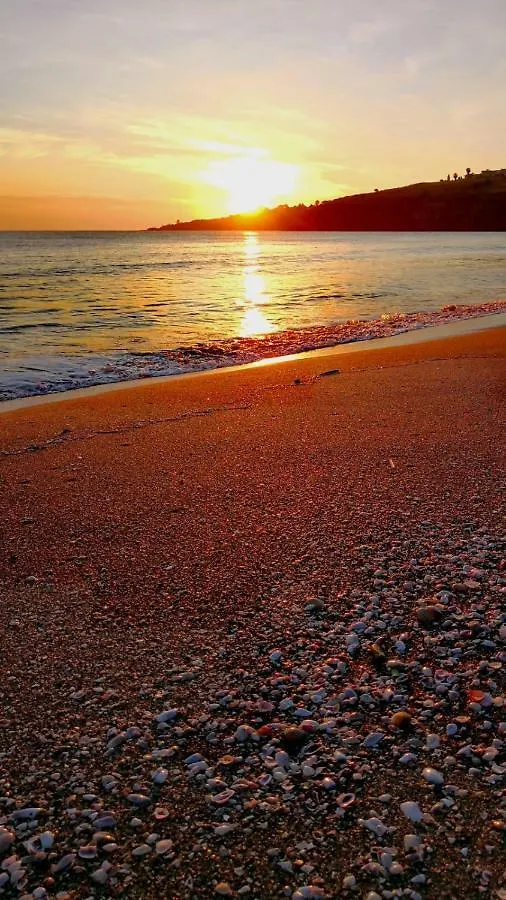 Beach Home Agnone Bagni